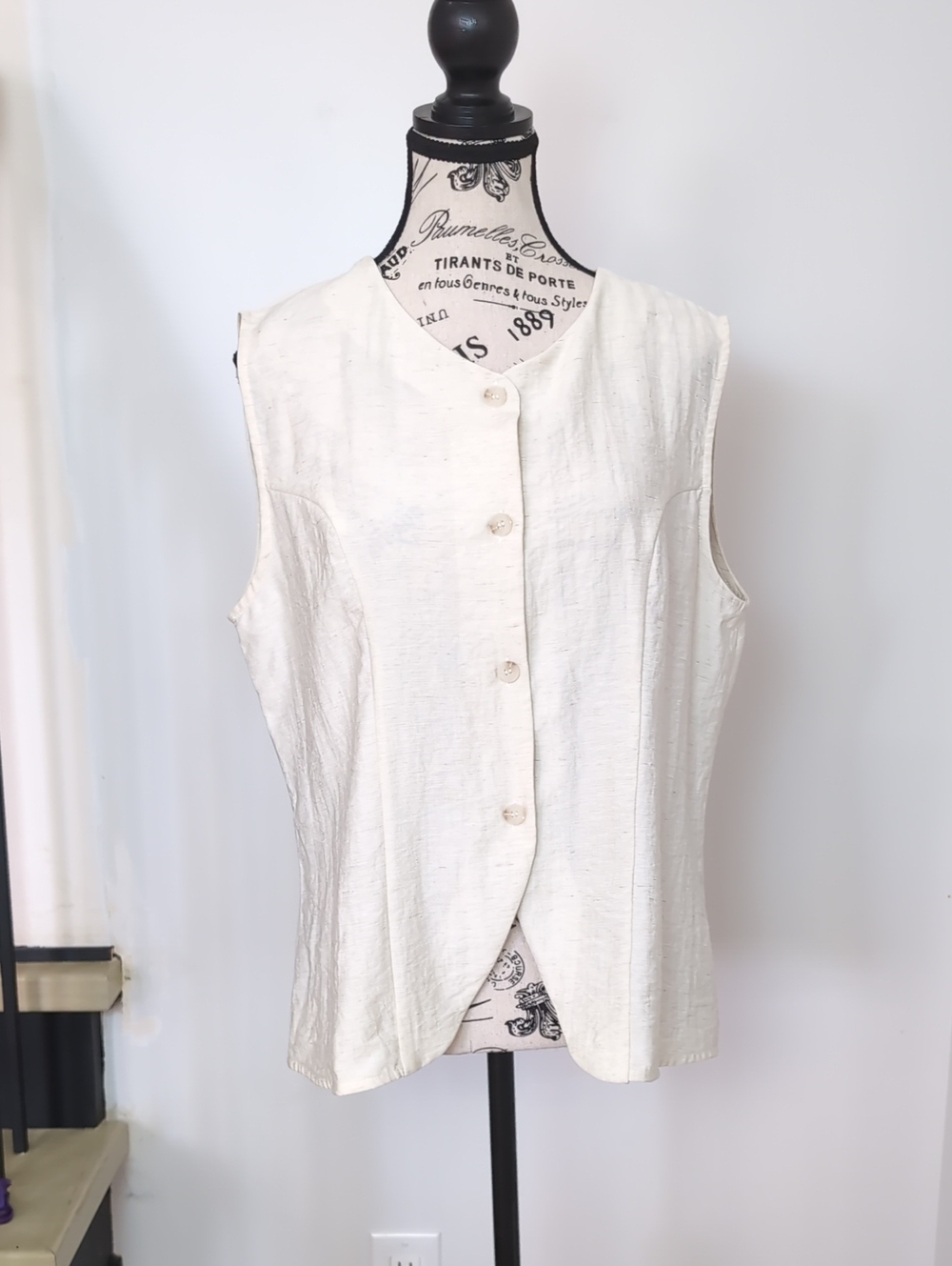 BMJL | Women's Cream Linen Blend Button Up Lightweight Vest